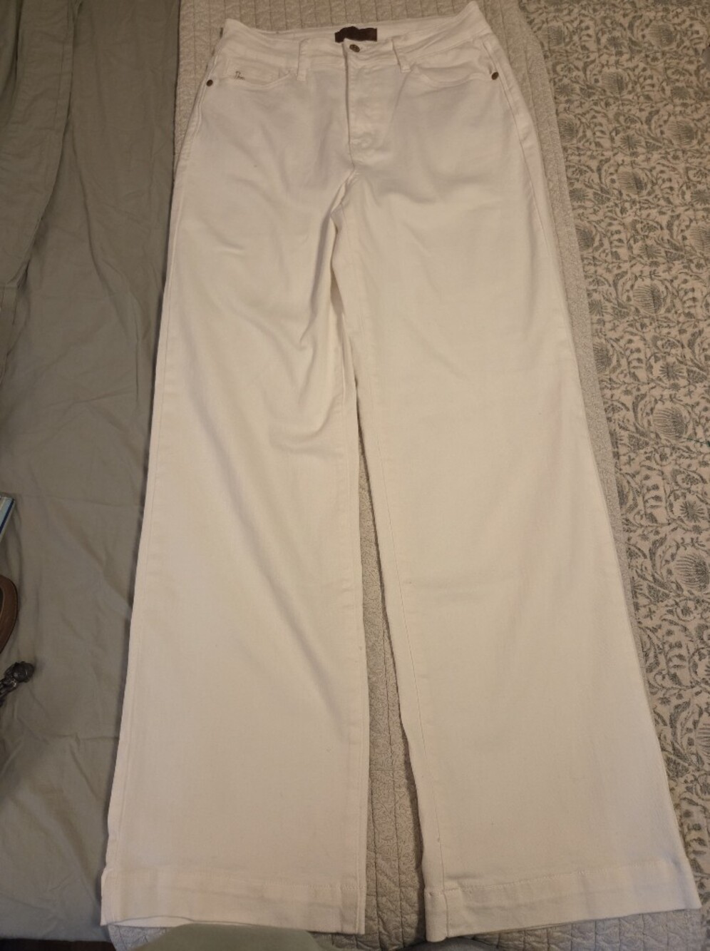 Judy Blue Wide Leg White Jeans